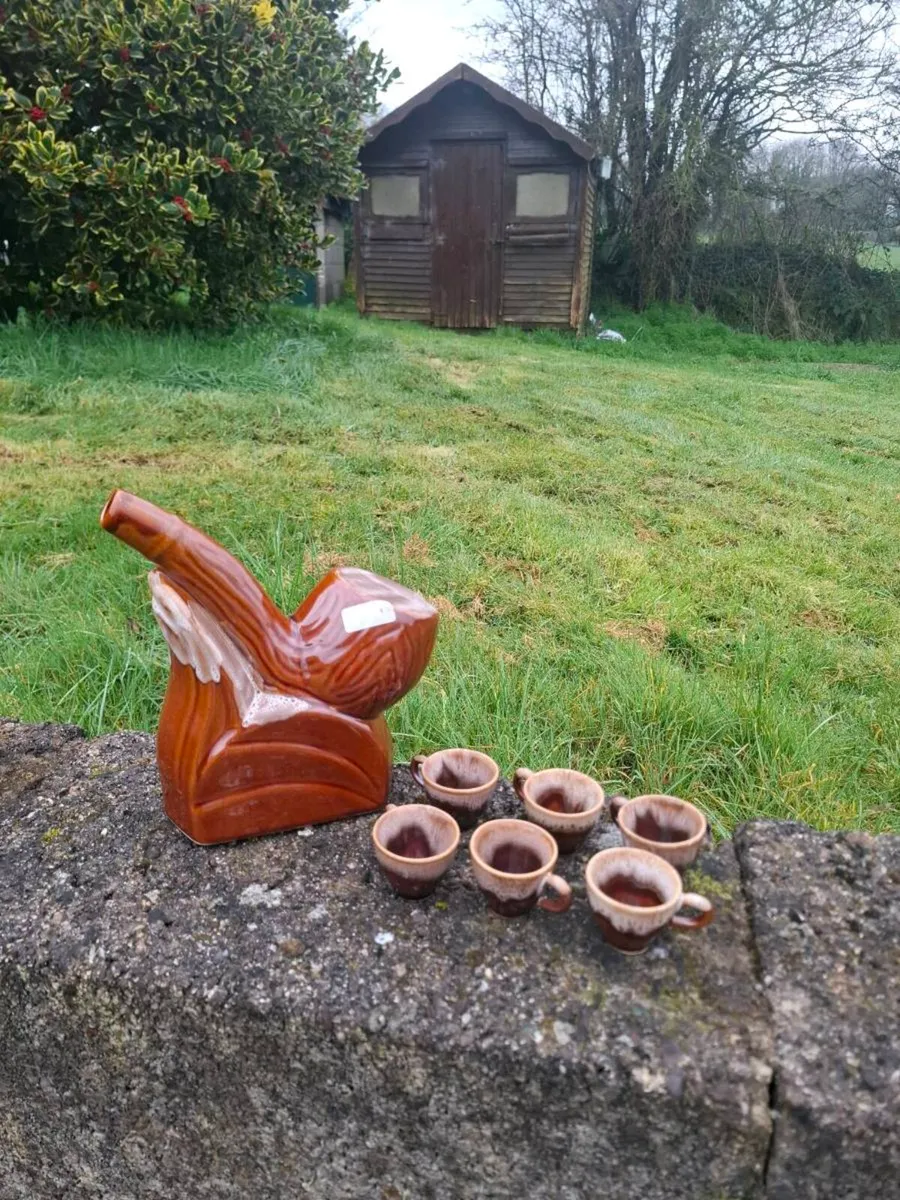 Vintage brown unusual drinking set - Image 1