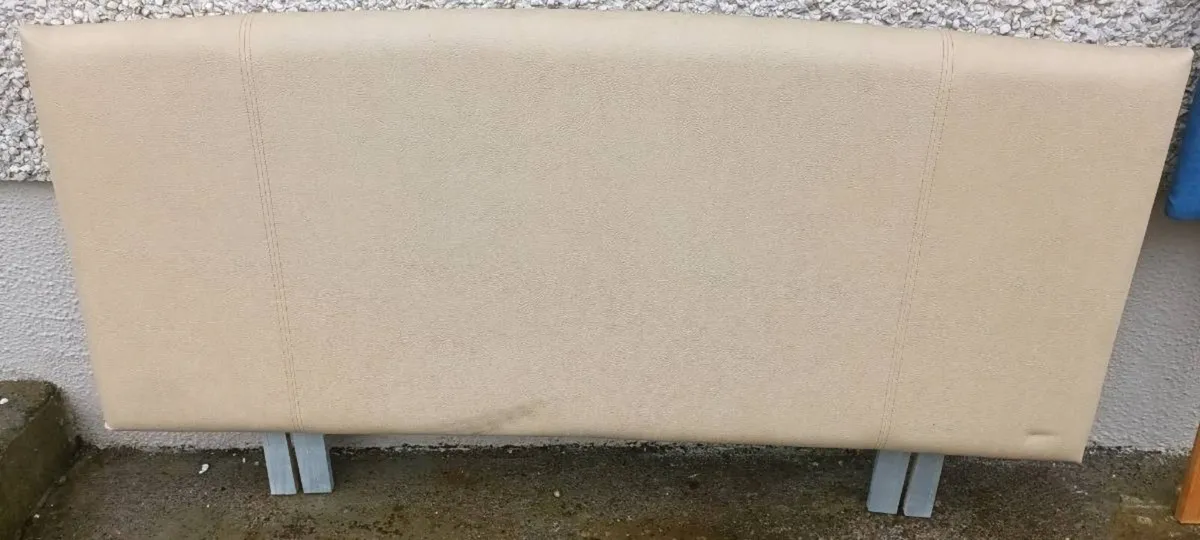 BARGAIN 2 X 4FT  BED HEAD BOARDS - Image 3