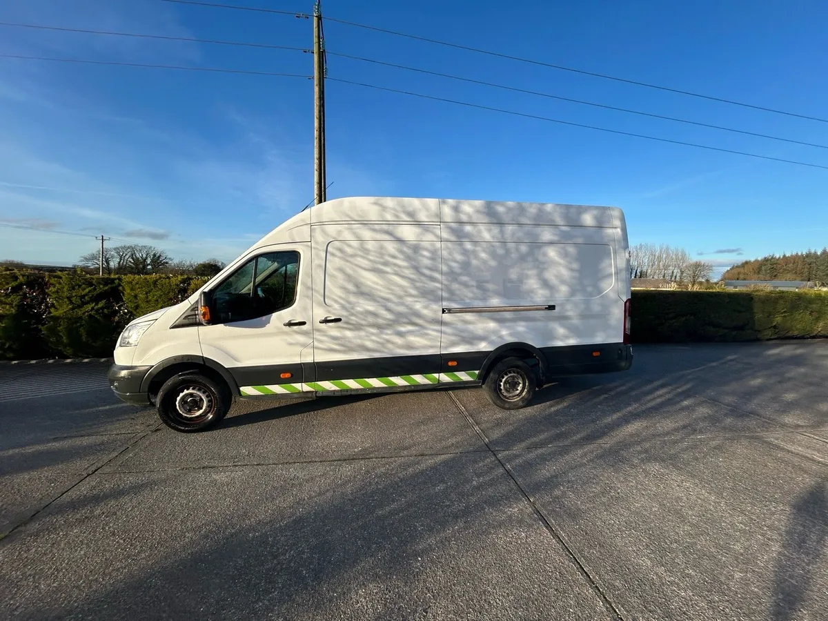 142 Ford Transit Jumbo - Image 1