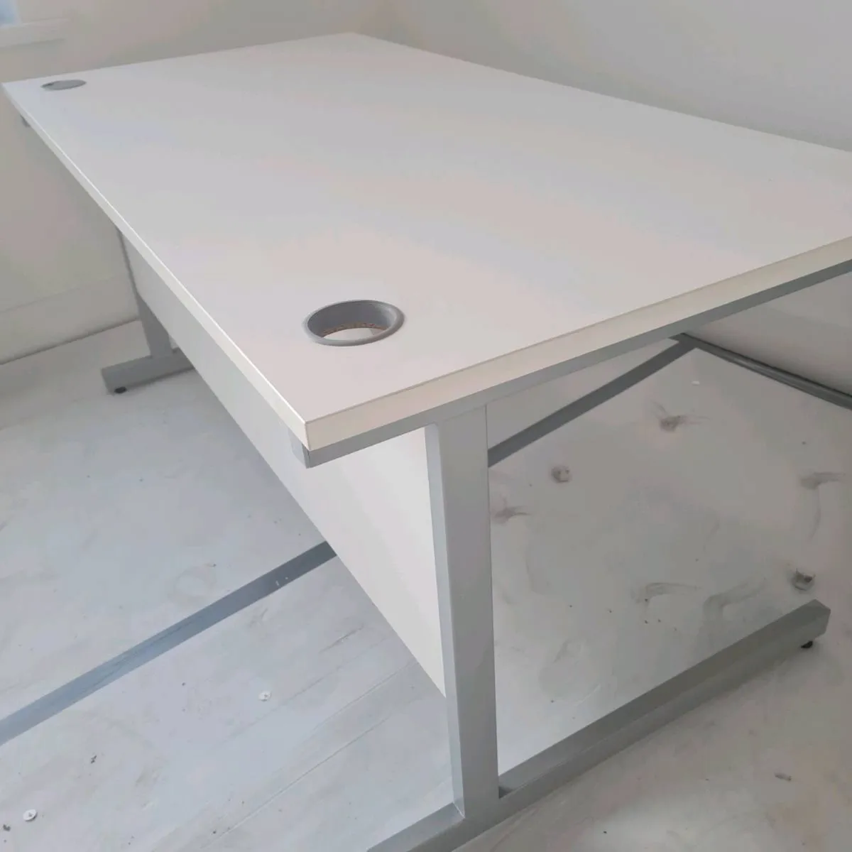 White 1800 mm office desks with - Image 2