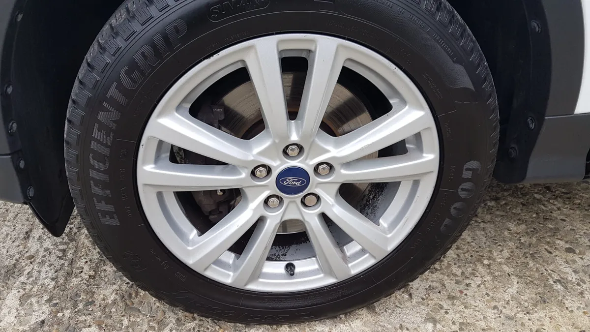 FORD KUGA 4X4 40KM 2.0LT VAT INVOICE mint - Image 4