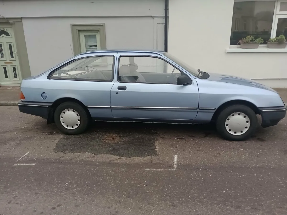 Ford Sierra 1985 - Image 2