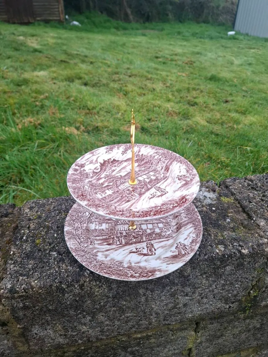 Homemade brown 2 tiers cake stand - Image 1