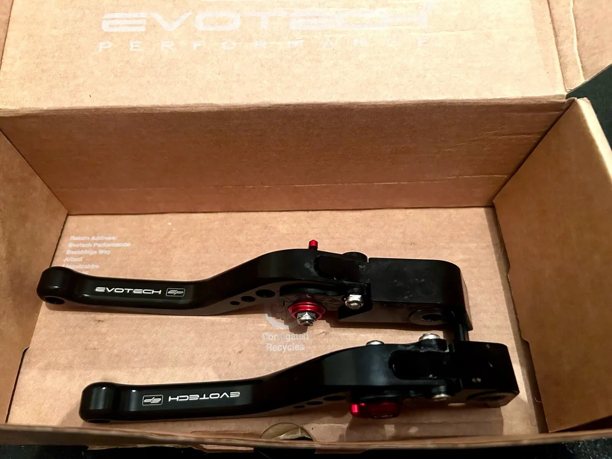 KTM Superduke R Evotech Shorty Levers & screen - Image 2