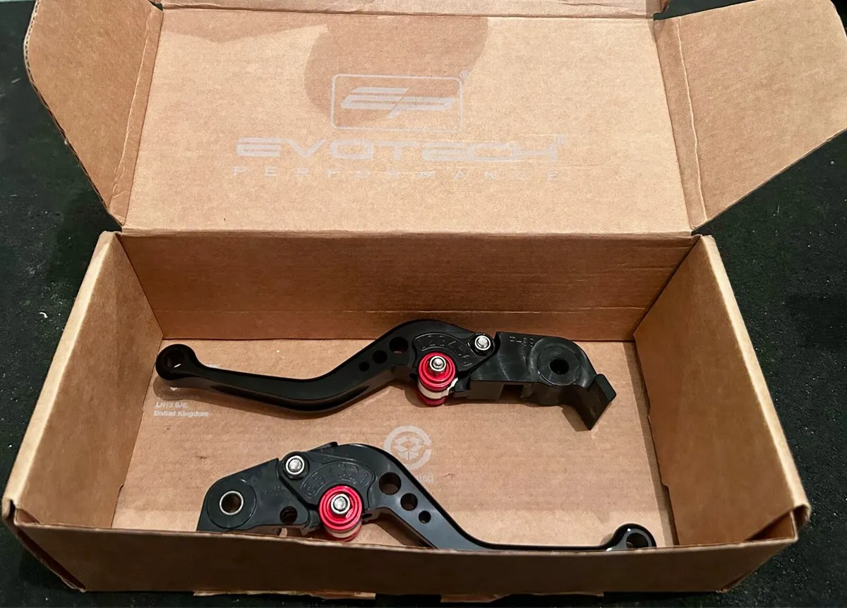 KTM Superduke R Evotech Shorty Levers & screen - Image 4