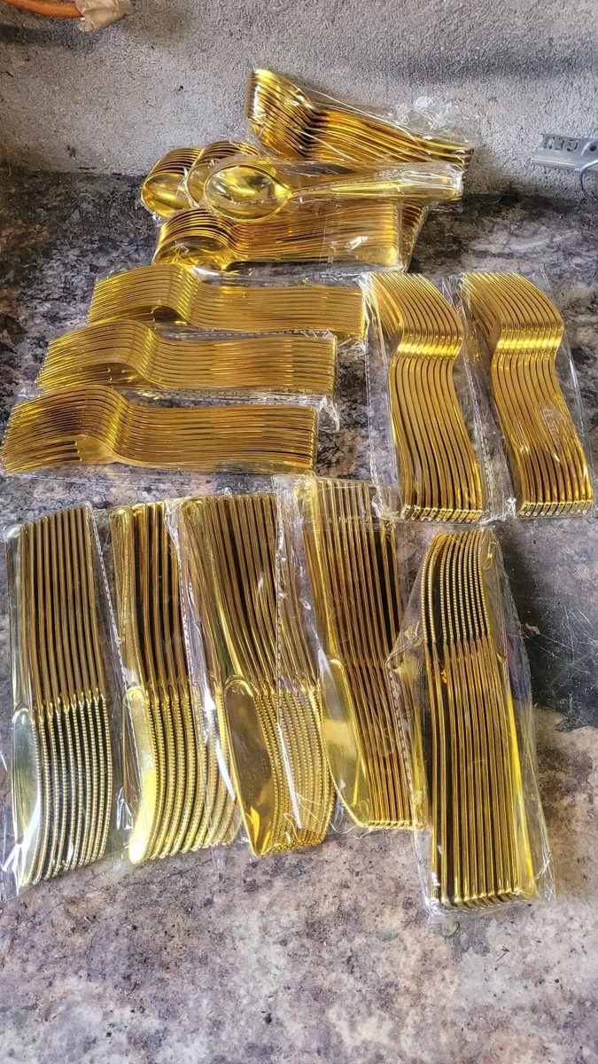 Plastic cutlery - Image 1