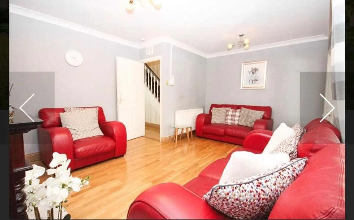 Red Leather couches - Image 3