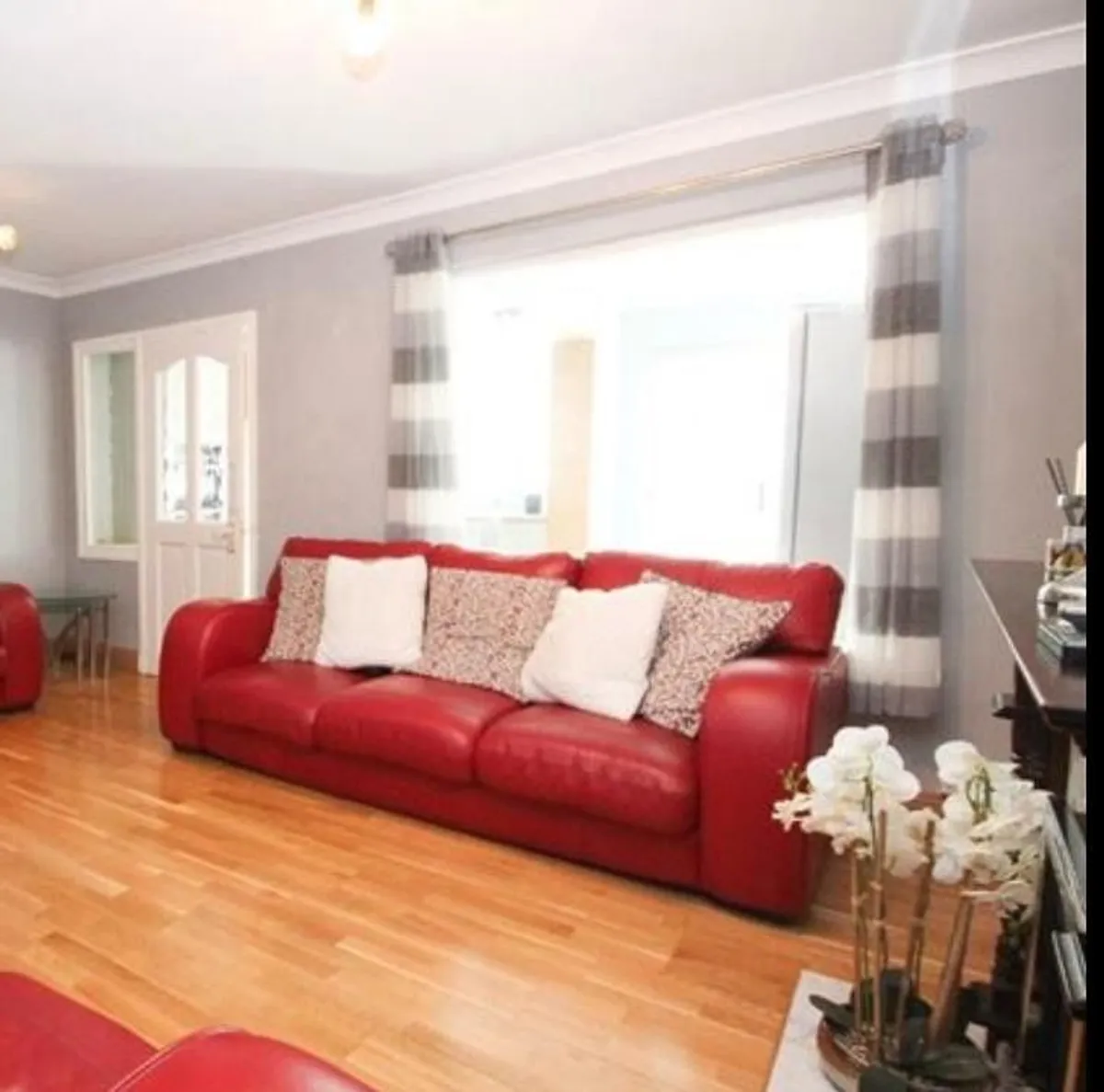 Red Leather couches - Image 4