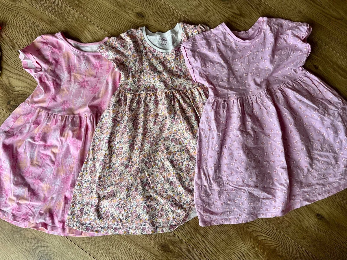 Girls summer clothes 6-7/7-8 - Image 1