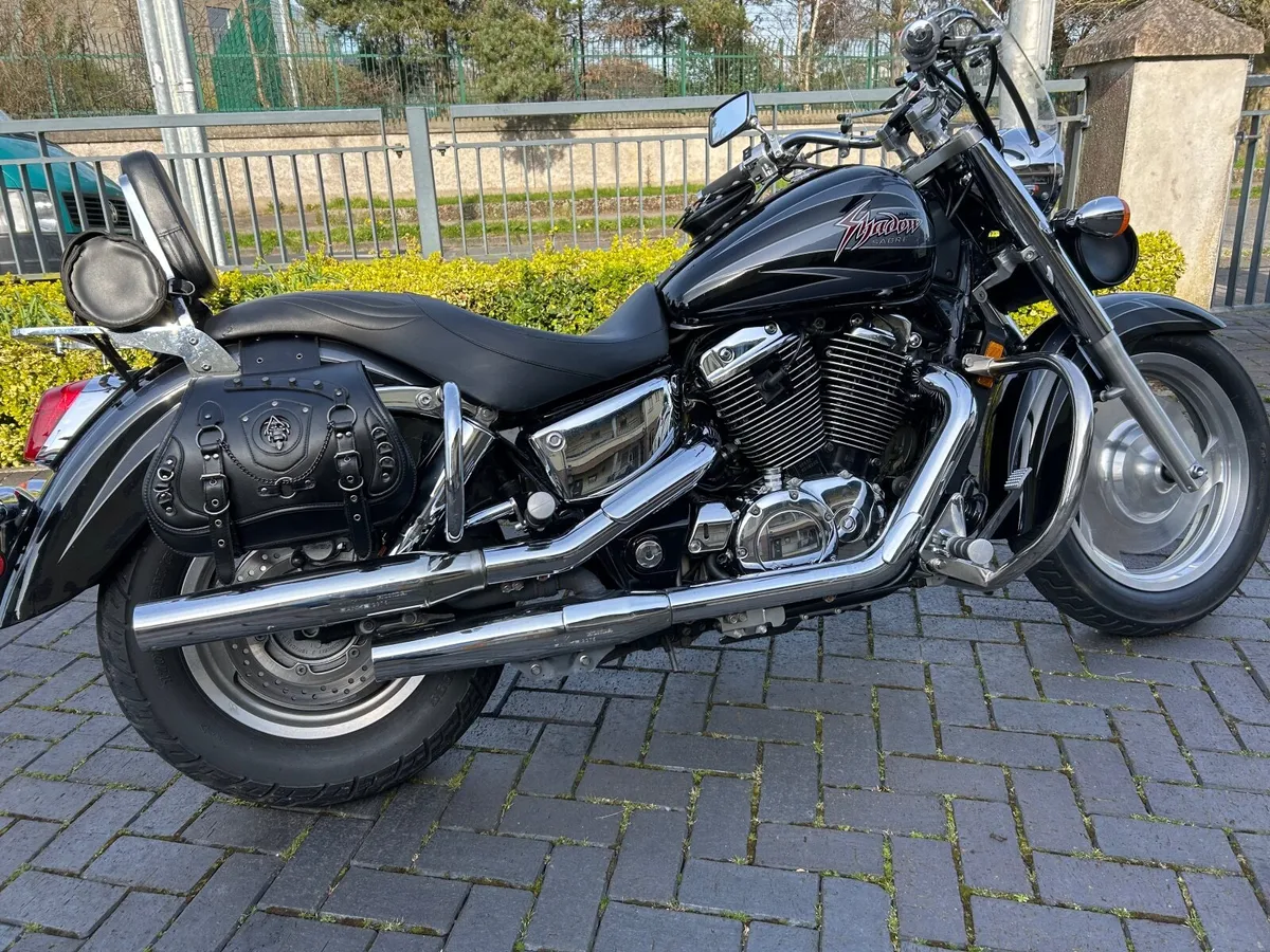 Honda VT 1100 Shadow Sabre - Image 4