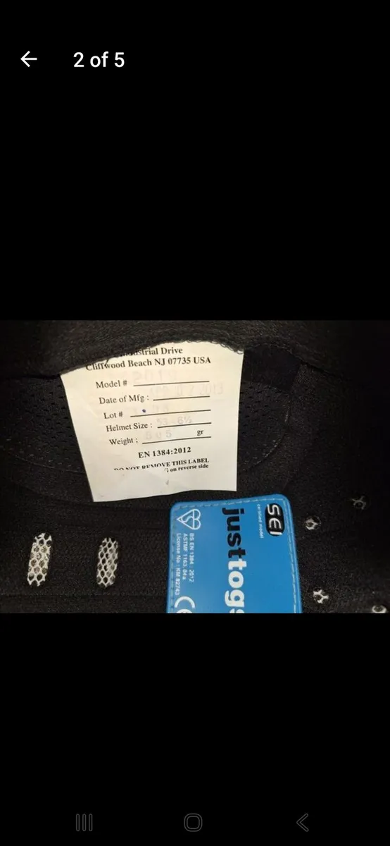 Child's horse riding helmet - Image 3