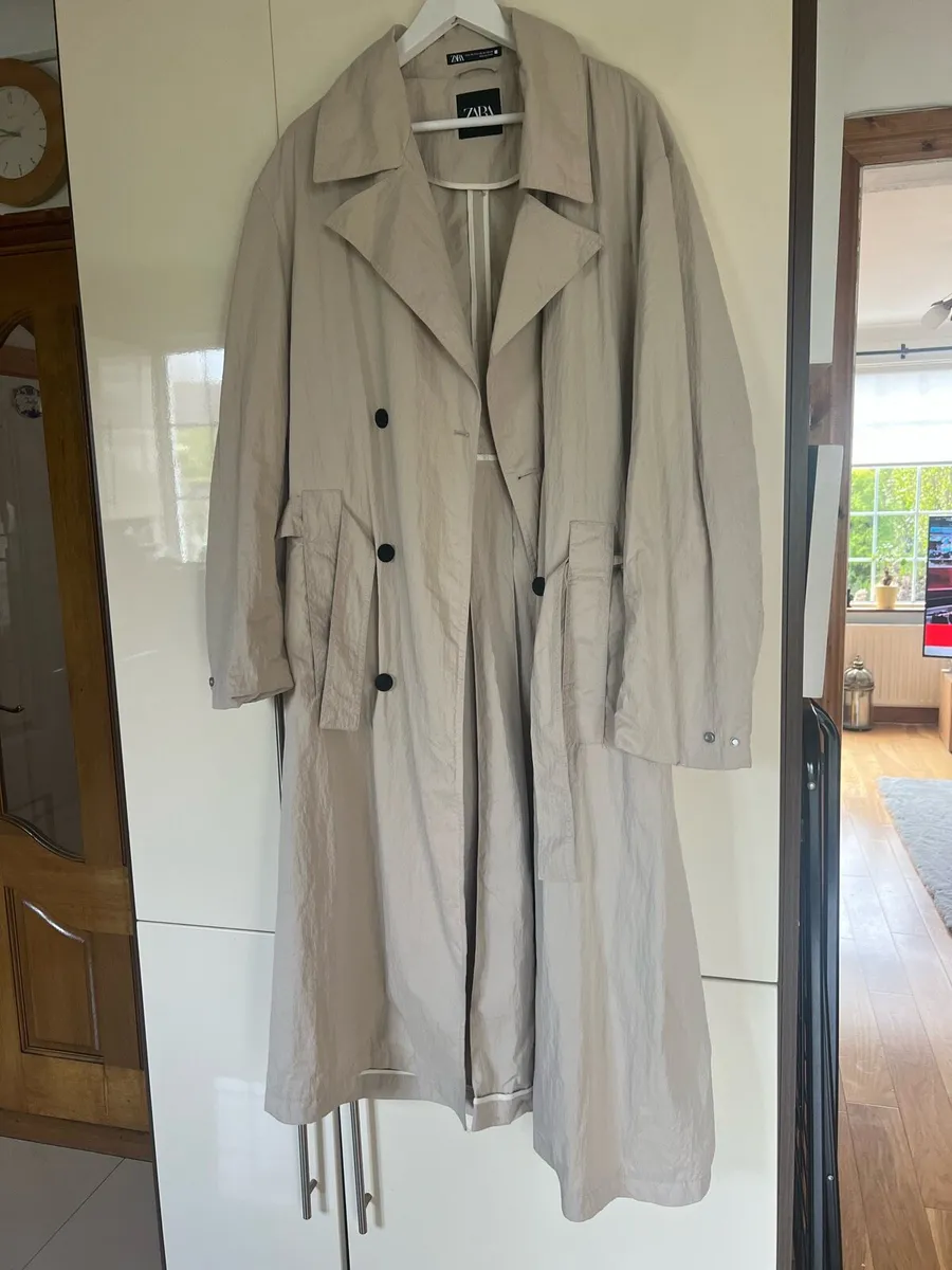 Zara gents rain/ trench coat - Image 1