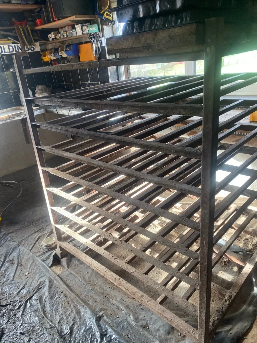 Precast concrete mould racks - Image 1
