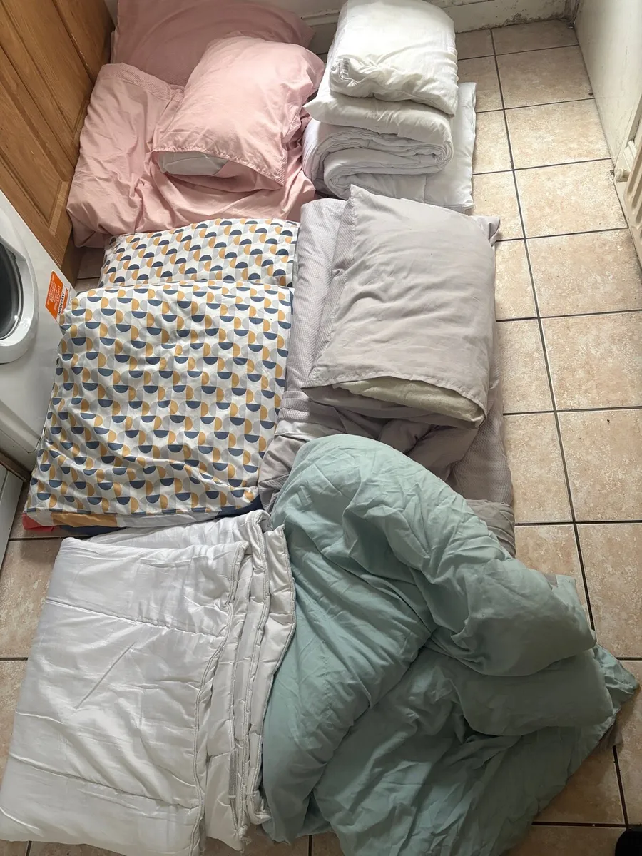 Single duvets and pillows, used - Image 1