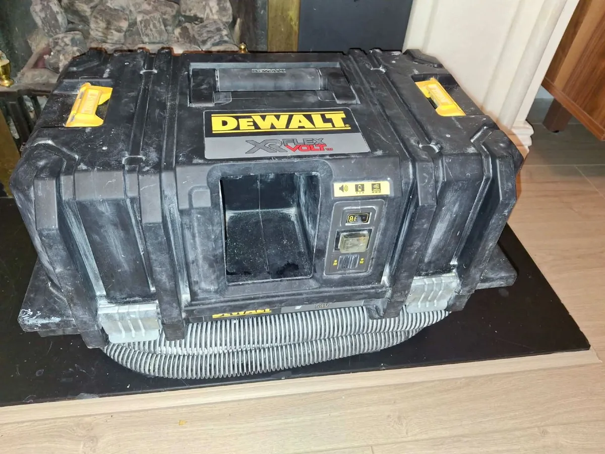 dewalt flexvolt dust extractor - Image 1