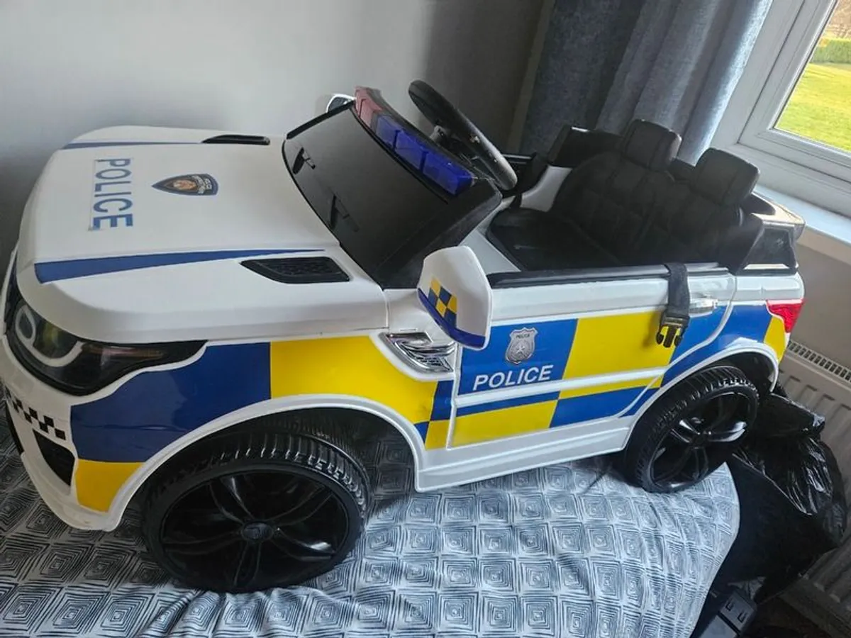 Ride On Police Car - Image 1