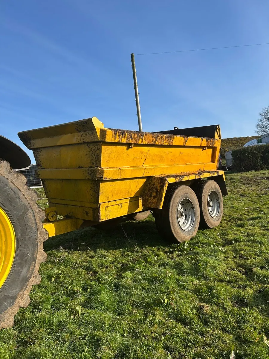 Dump trailer - Image 1