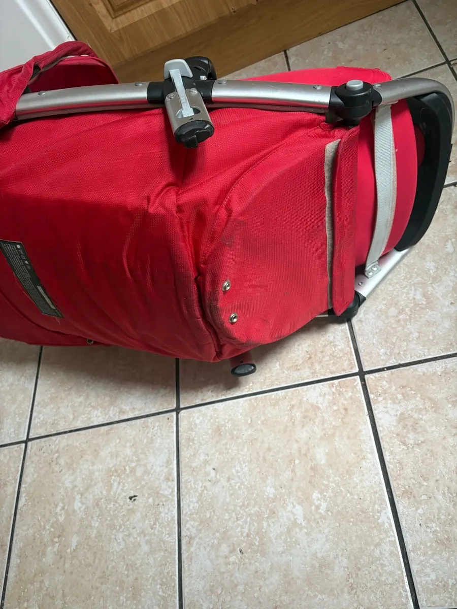 Child car seat - Image 2