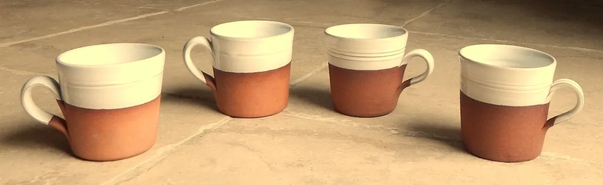4 Stephen Pearce Pottery Mugs - Image 2