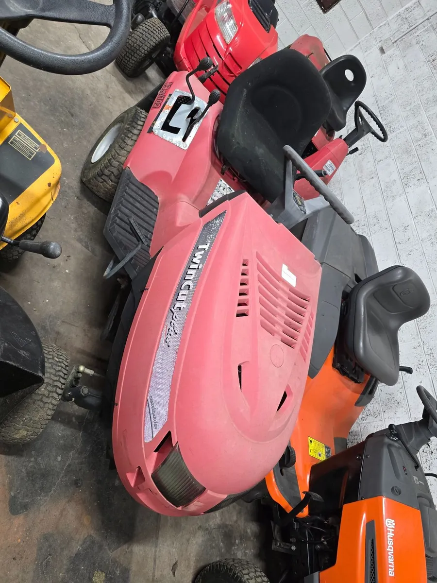 Ride on mowers - Image 2