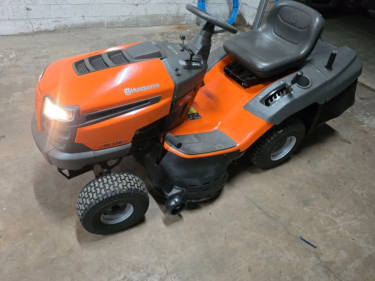 Ride on mowers - Image 4