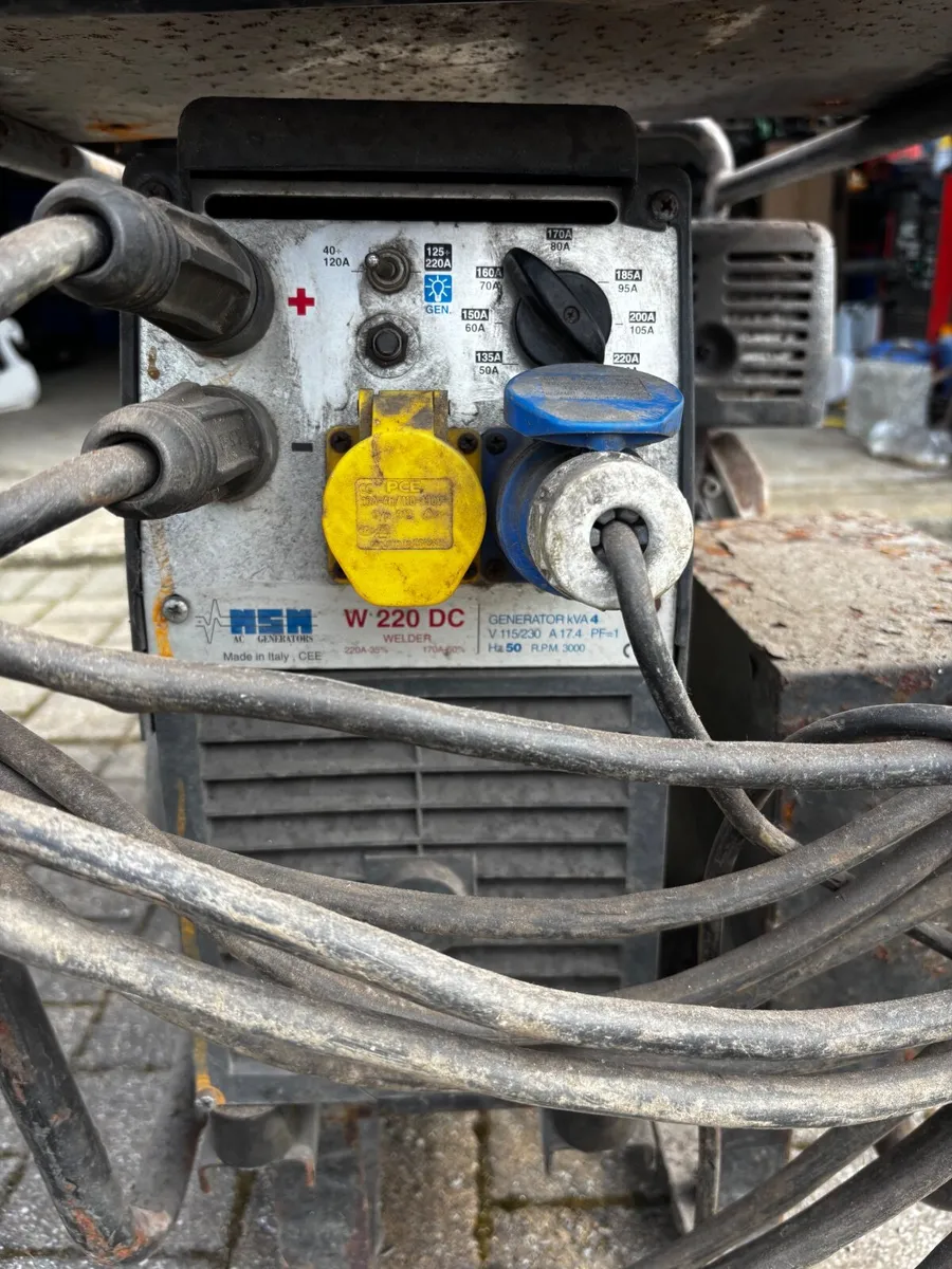 Honda generator welder 110 and 220 power outlet - Image 1