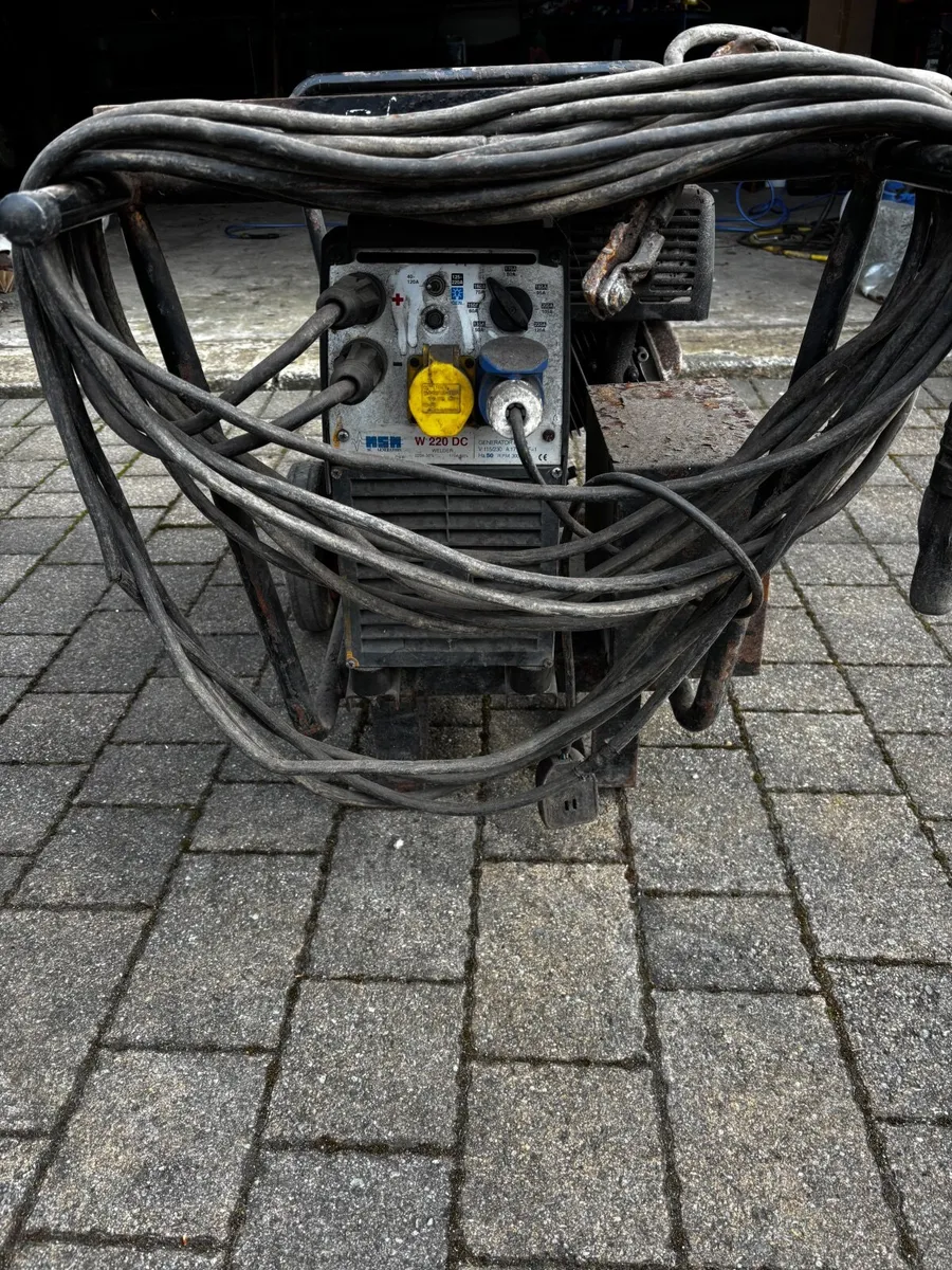 Honda generator welder 110 and 220 power outlet - Image 3