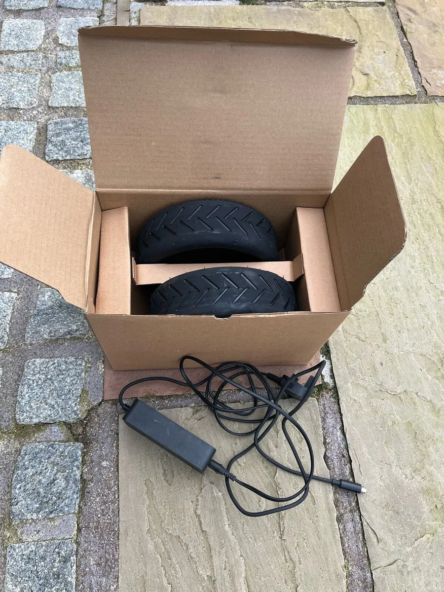 Xiaomi M365 Electric Scooter - Image 3