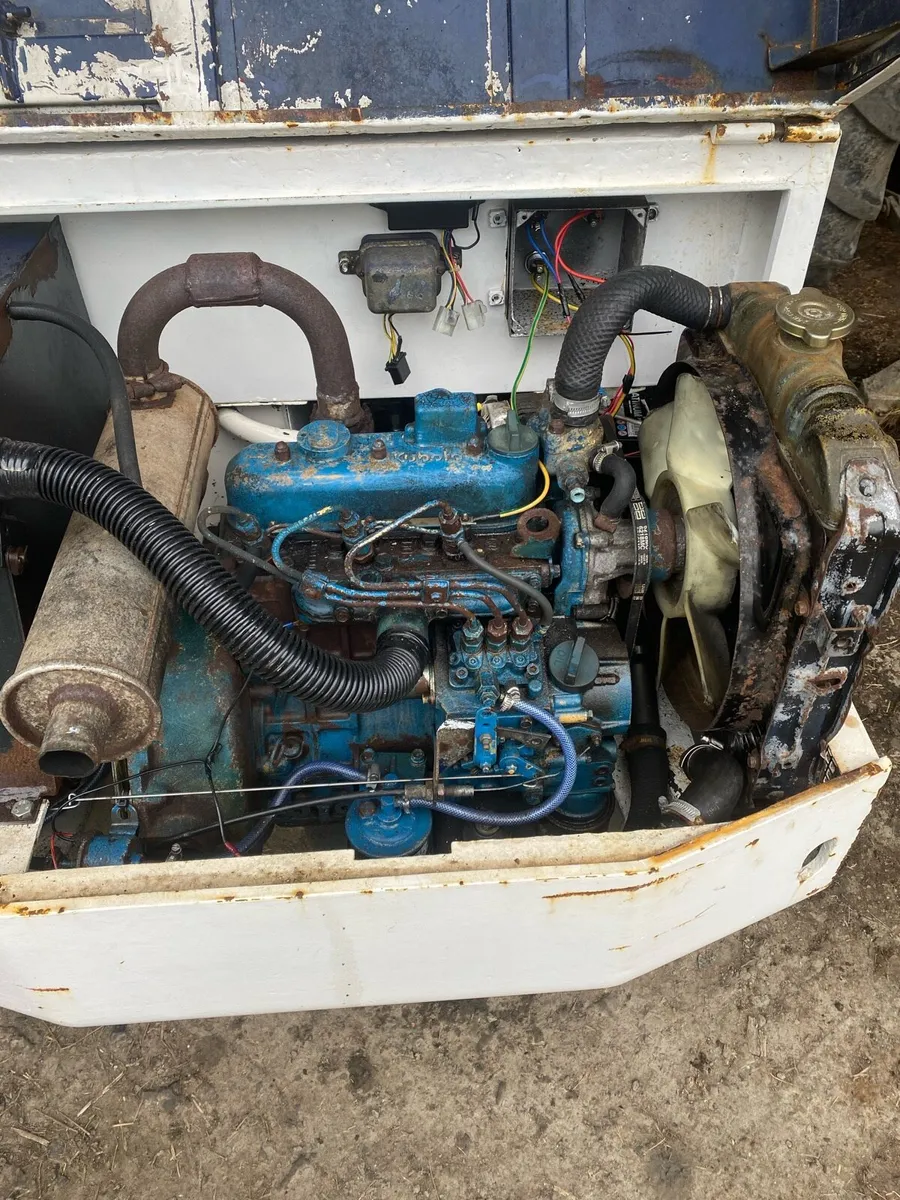 Kubota 1.5 ton - Image 4