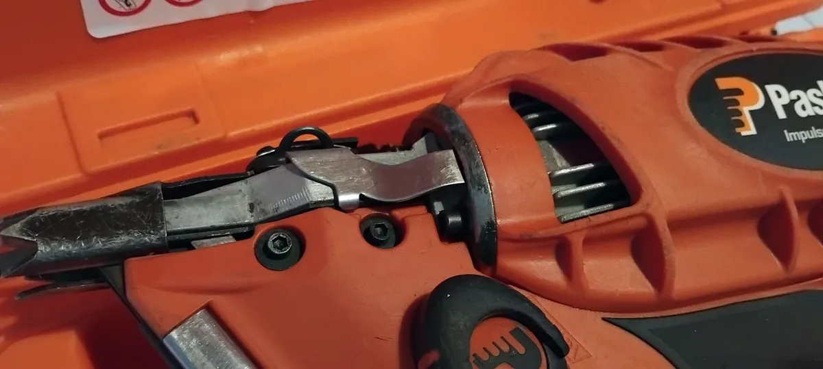 Paslode im350+ 1st Fix Nail Gun"Fully Serviced" - Image 3
