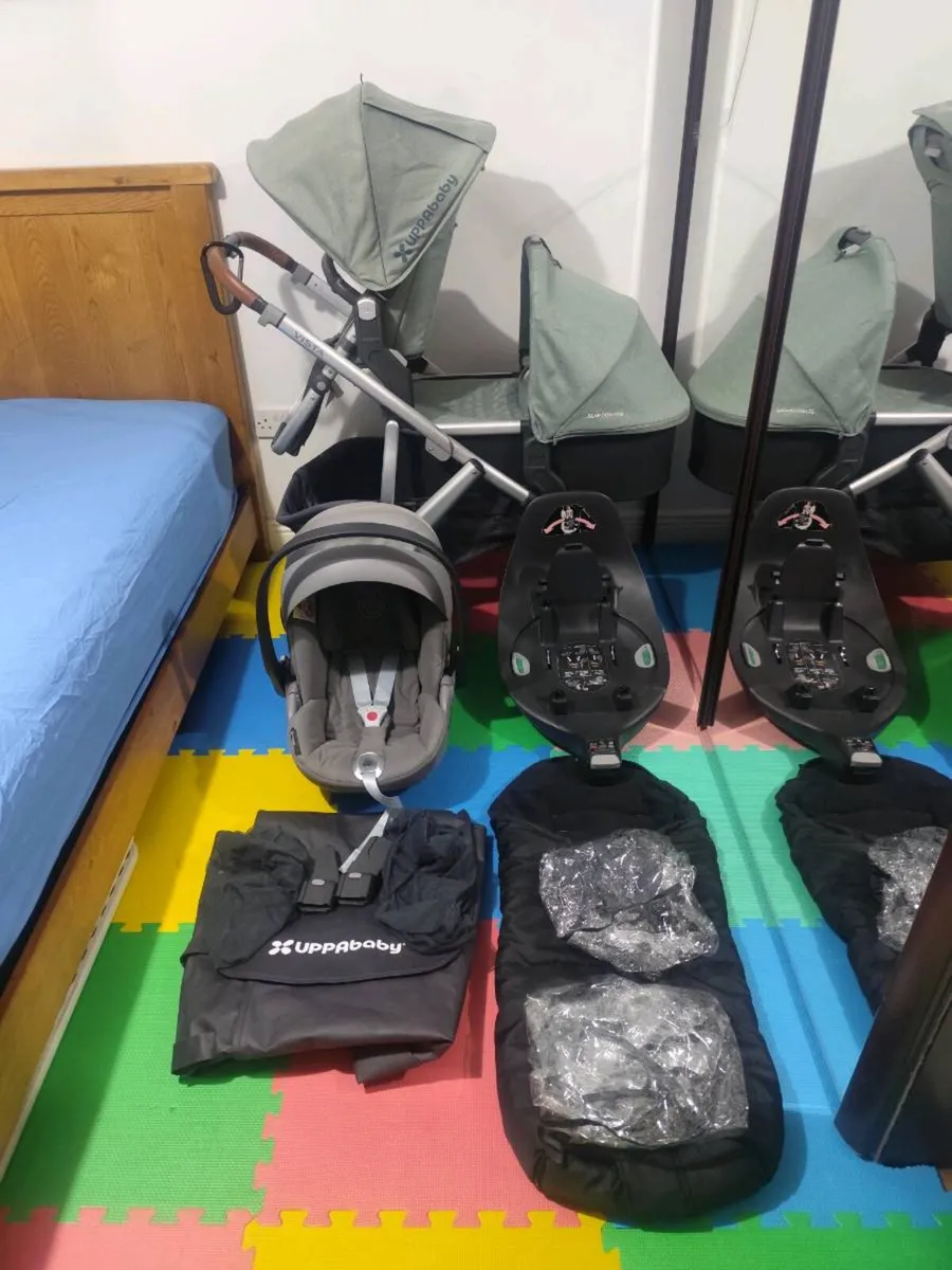 Uppababy vista travel system - Image 1