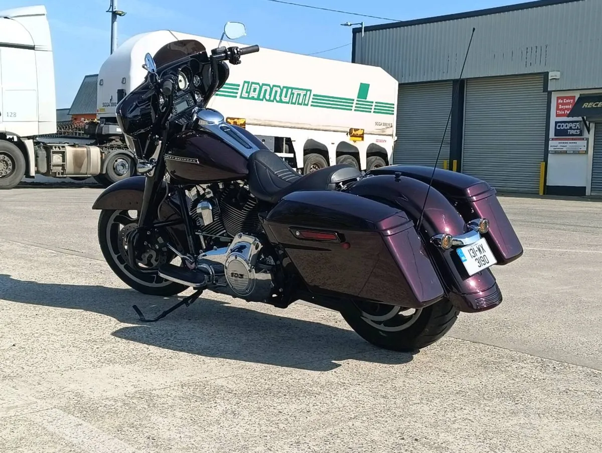 Harley Davidson - Image 4