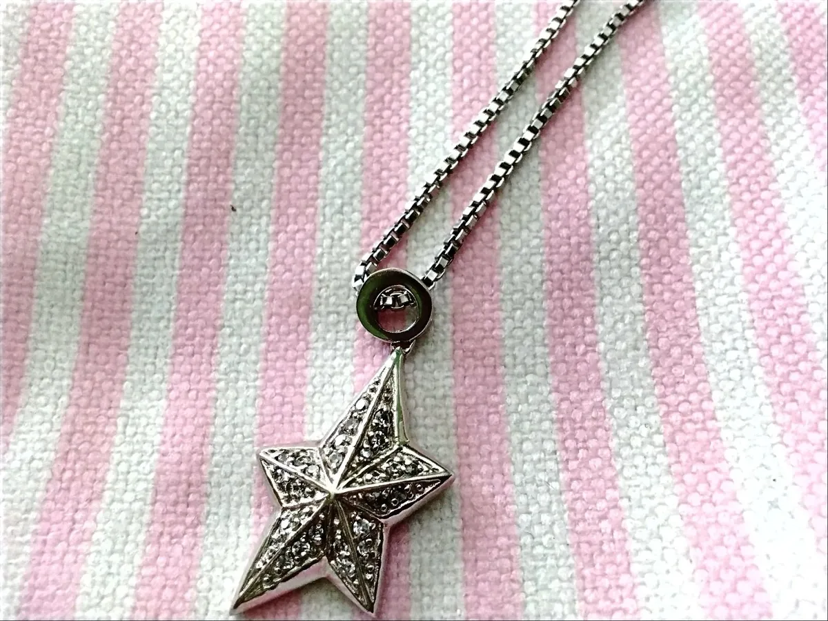 THEIRRY MUGLER STERLING SILVER STAR PENDANT - Image 1
