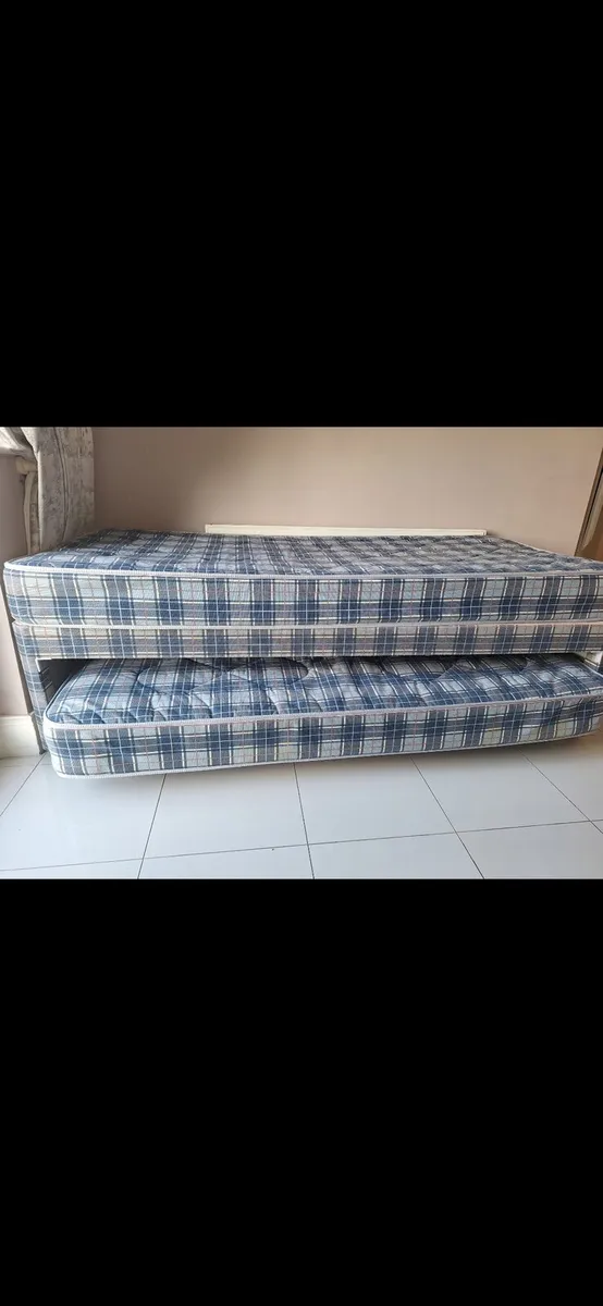 Single bed - Image 4