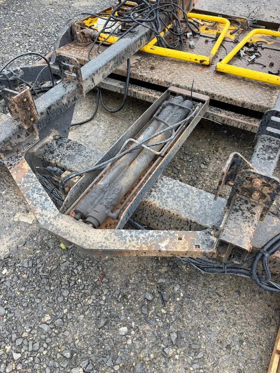 Palfinger tail lift - Image 4