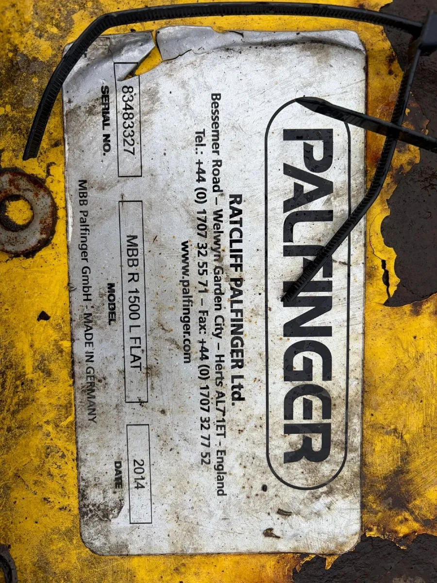 Palfinger tail lift - Image 1