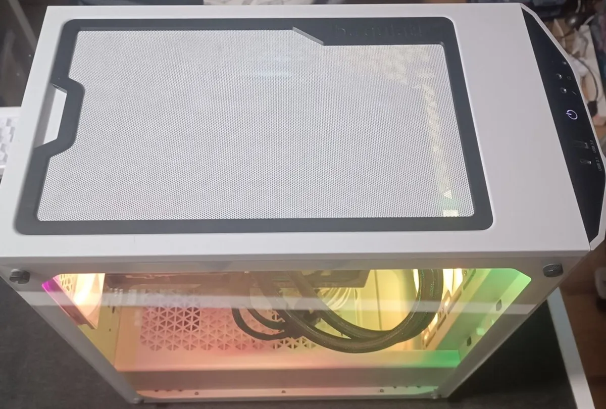 White Beast i7-12Gen RTX 5070 Gaming PC - Image 4