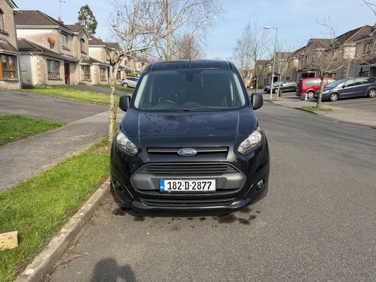2018 Ford Transit Connect Trend LWB - Image 2