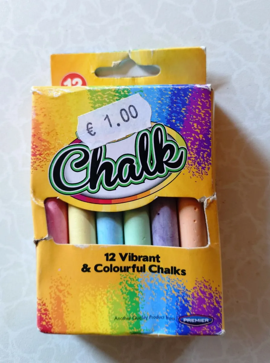 Box Of Chalk & A Packet Of Streamers (new). - Image 1