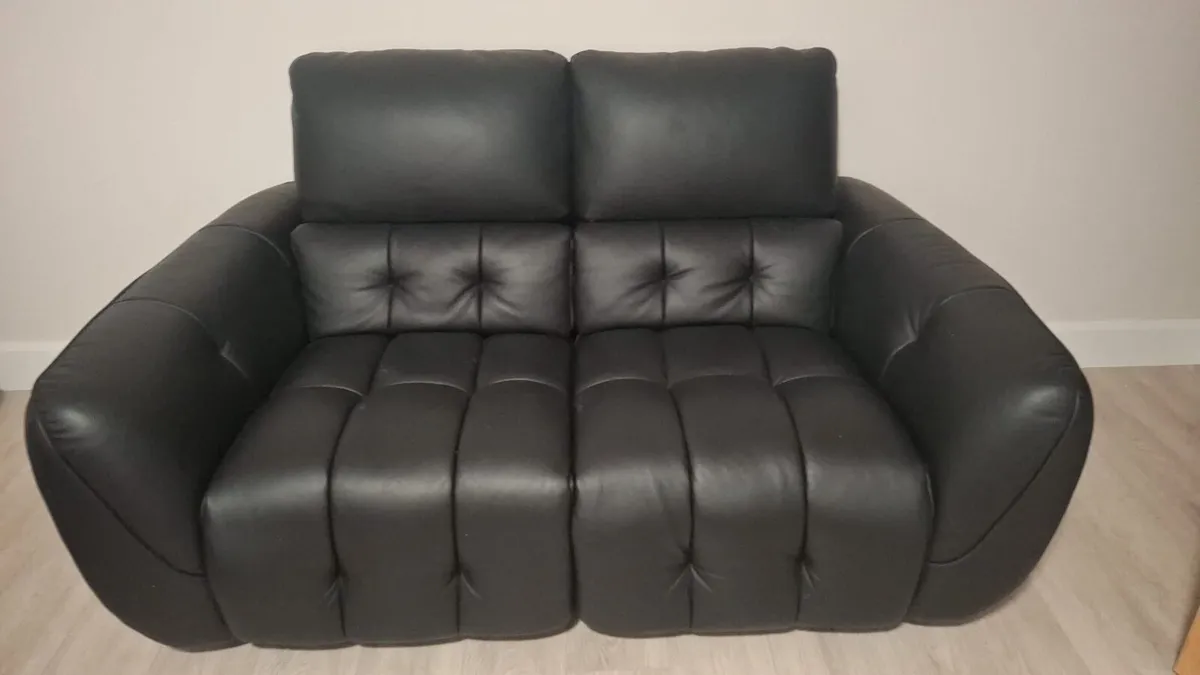 DFS electric Sofa 3 + 2 + 1 with footstool - Image 2
