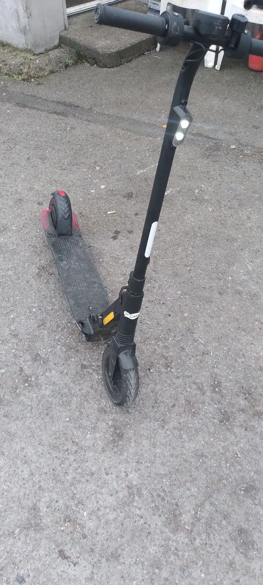 3 electric scooter read add no offers - Image 1