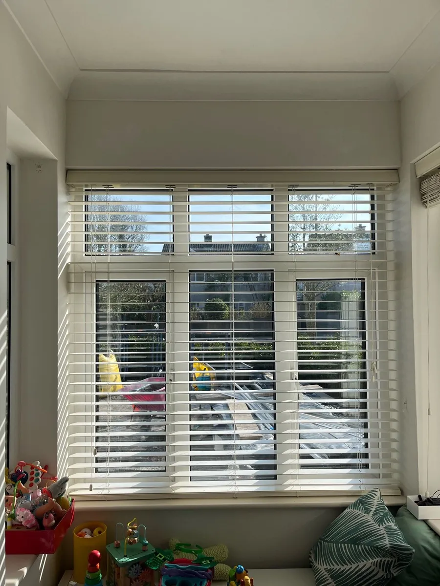 Blinds - Image 1