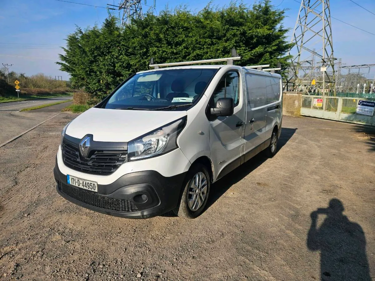 2017 renault trafic - Image 2