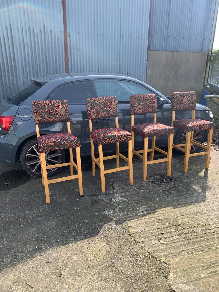 4 solid wood Oak bar stools - Image 2