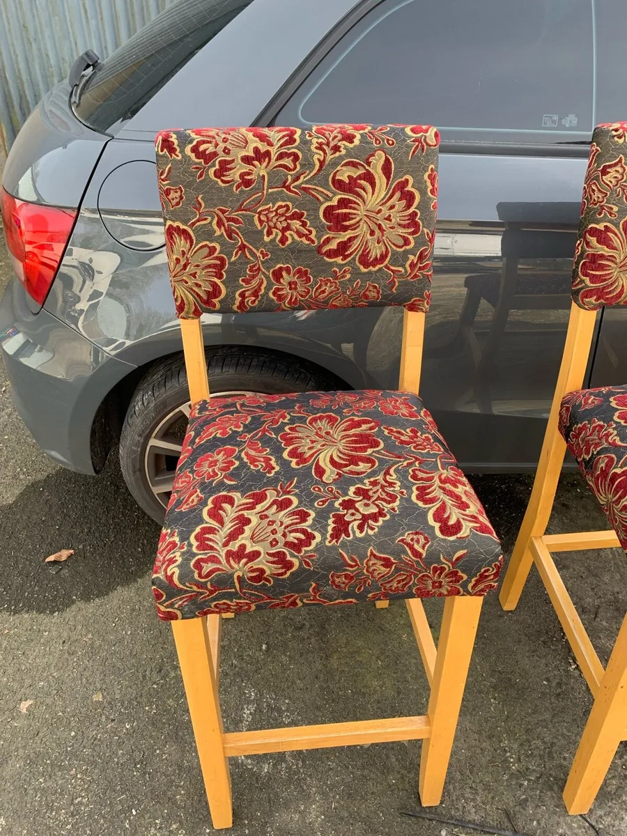 4 solid wood Oak bar stools - Image 4