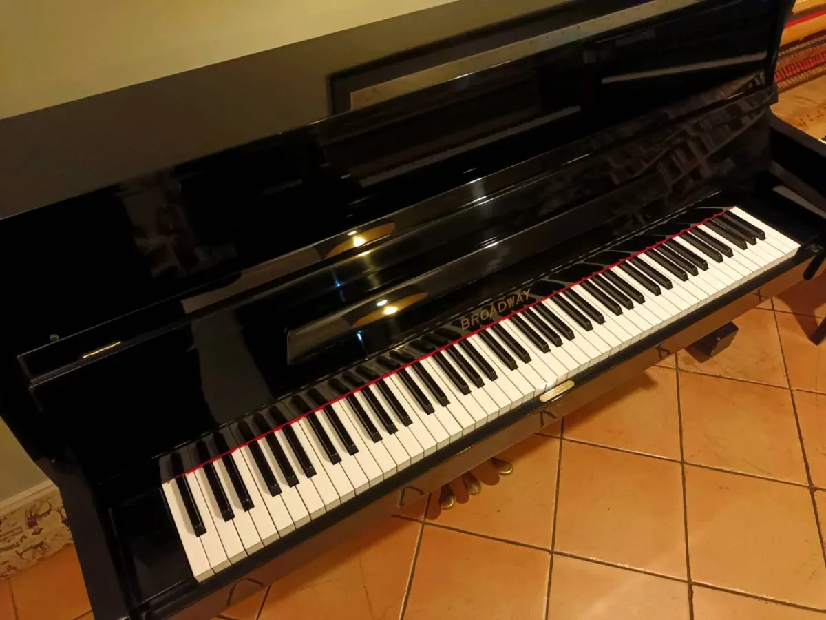 1999 Broadway | Free Delivery | Warranty | Stool - Image 4