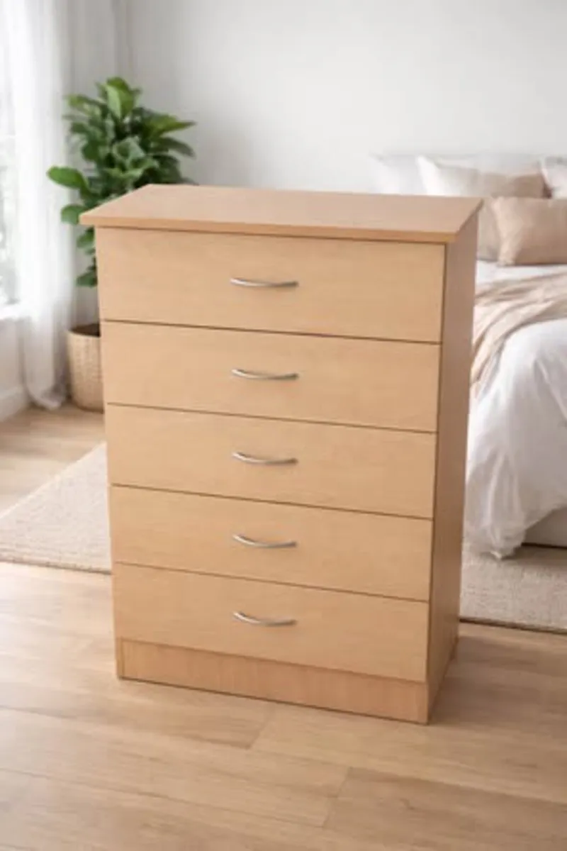Chest of drawers - Image 1