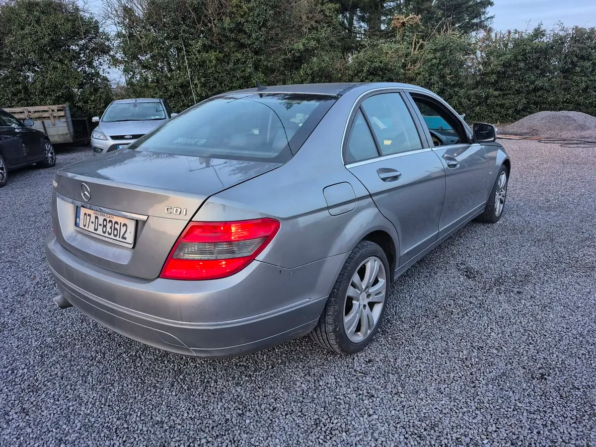 Mercedes benz C 200 ( READ ADD) - Image 3