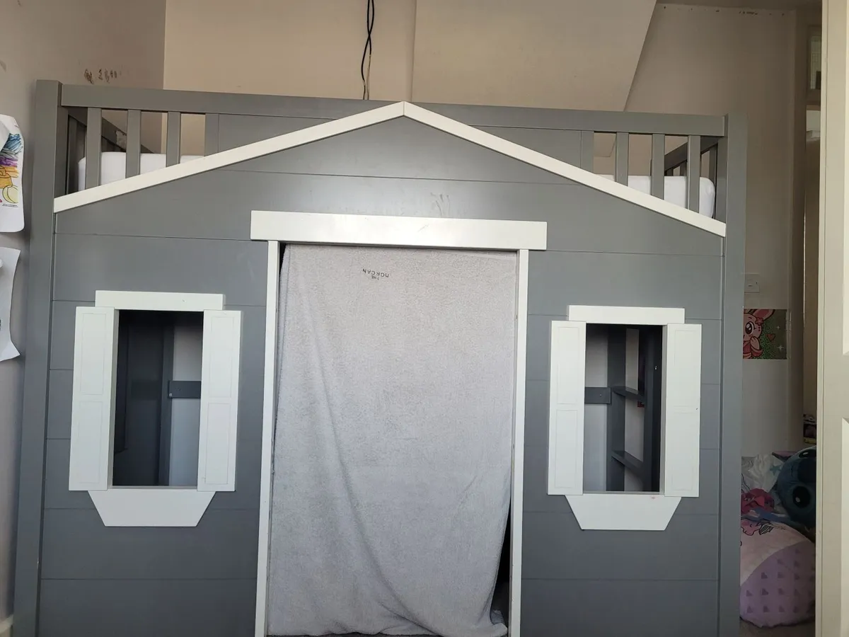 House Bunk Bed. - Image 4