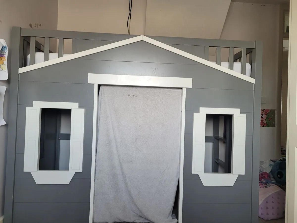 House Bunk Bed. - Image 3